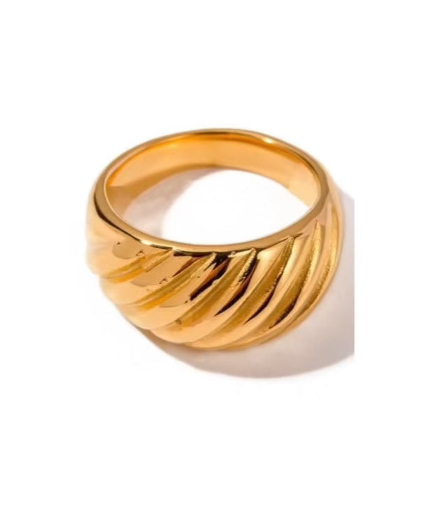 French Twist Ring