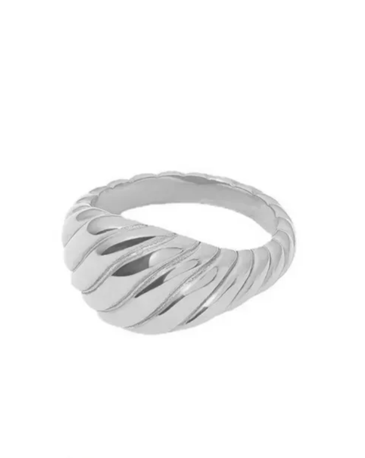 Croissant Ring