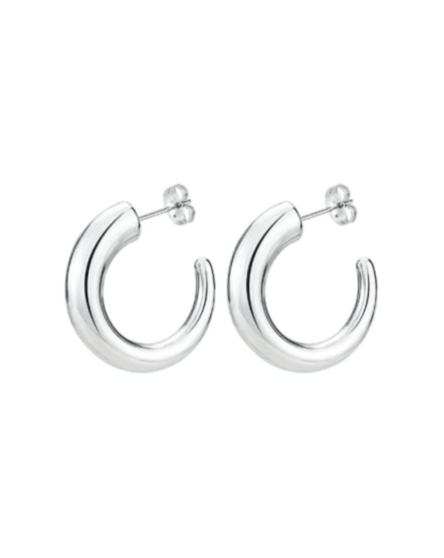 Julia Hoops